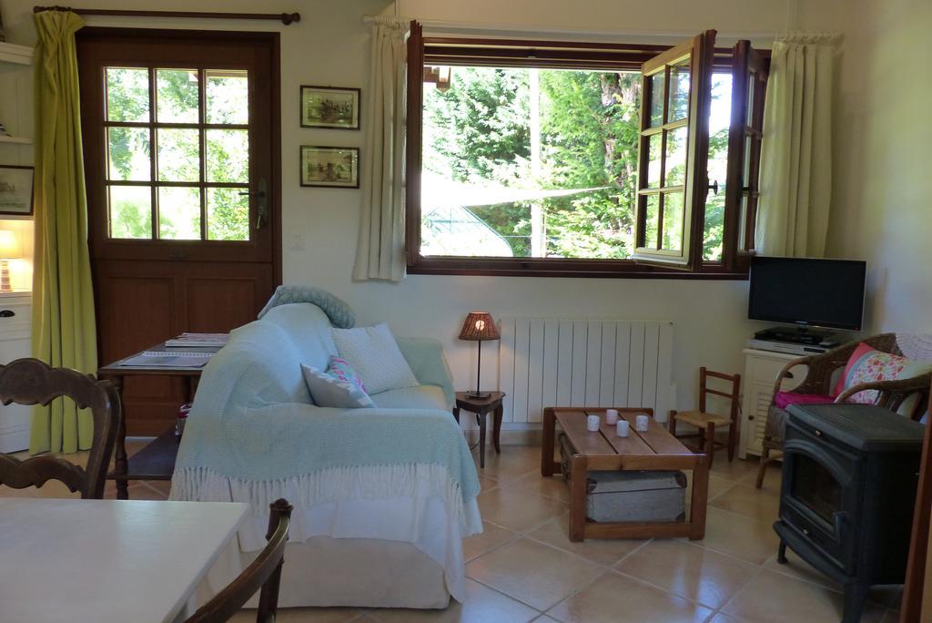 La Flore De Lys, Cottage Ideal Pour 2 Adultes Et 2 Enfants Saint-Jouin-Bruneval 외부 사진